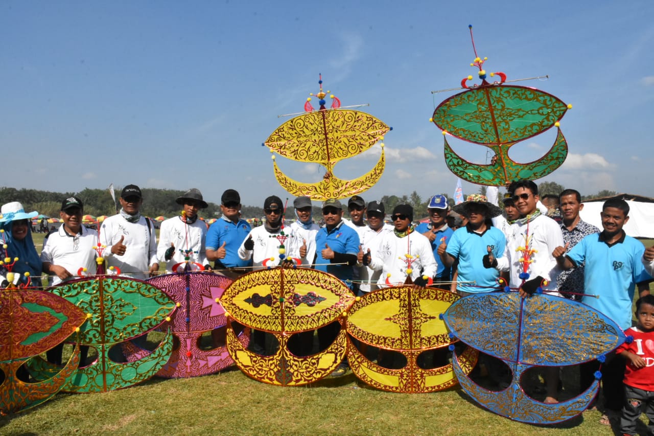 Wabup Kampar Buka Festival Teluk Jering